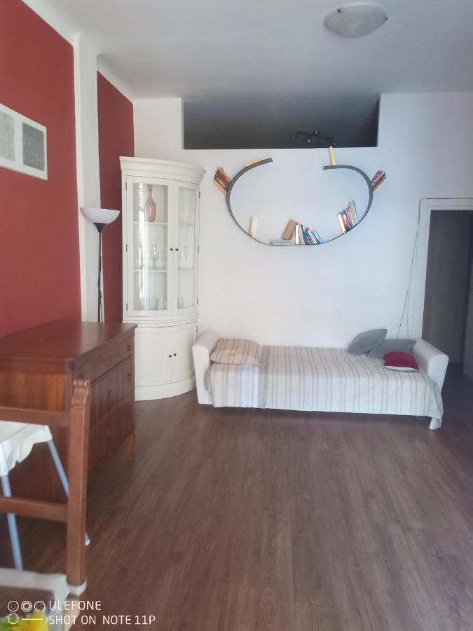 Apartamento Casina Nel Borgo Bolonia Exterior foto
